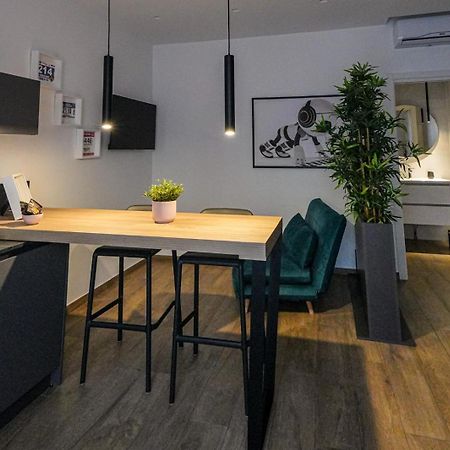 Run House 07 Rooms & Apartments Cassano delle Murge Exterior foto