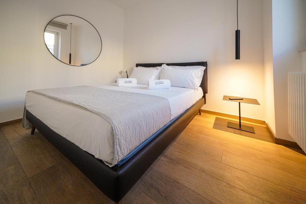 Run House 07 Rooms & Apartments Cassano delle Murge Exterior foto